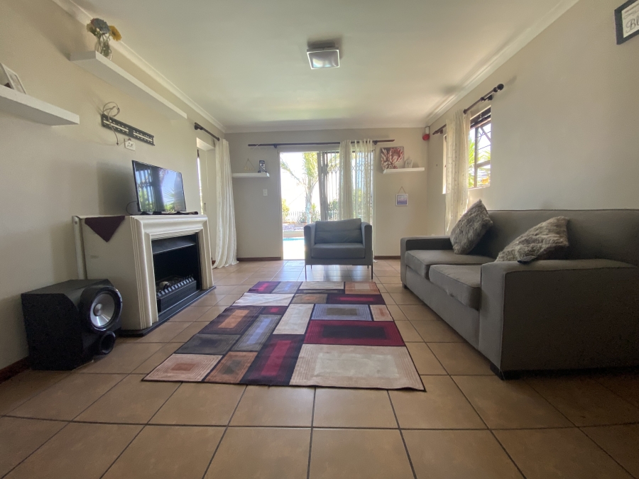 6 Bedroom Property for Sale in De Tijger Western Cape
